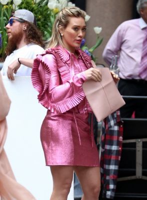 Hilary Duff sul set di Younger
Parole chiave: rosa