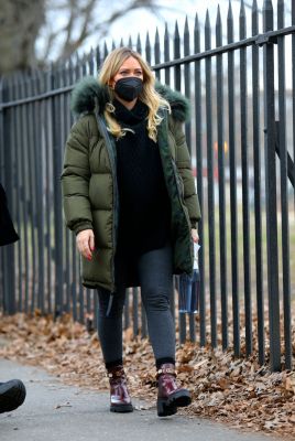 Hilary sul set di Younger
Parole chiave: new york