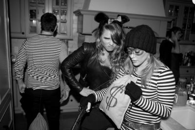 Hilary e Haylie alla festa di Ashley Tisdale
Parole chiave: ashley tisdale haylie party