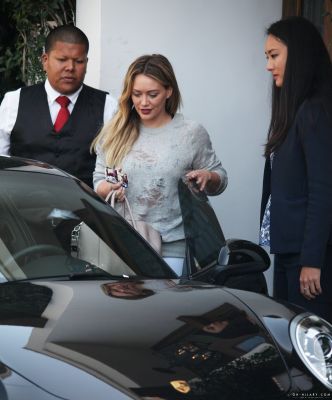Hilary Duff con la cover regalata da Hilary Duff Italy
Parole chiave: iphone case regalo