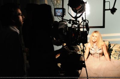 Reach Out, Foto Video
Parole chiave: reach out reachout video
