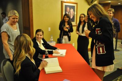Chapman University, The National Society of Leadership and Success
Parole chiave: universitÃ  discorso incontro studenti
