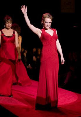 Mercedes-Benz Fashion Week
Parole chiave: mercedes red DKNY