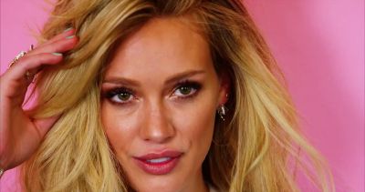 Backstage Glamour Magazine Hilary Duff
Parole chiave: mexico