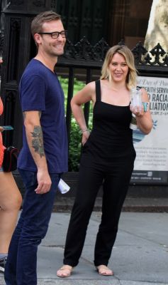 Hilary Duff sul set di Younger
Parole chiave: serie tv