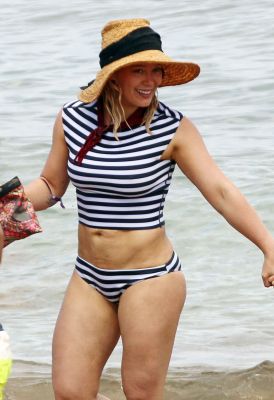 Hilary al mare a Malibu, California
Parole chiave: costume