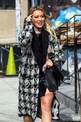 Hilary Duff sul set di Younger
Parole chiave: new york