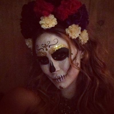 Hilary mascherata per Halloween
Parole chiave: teschio