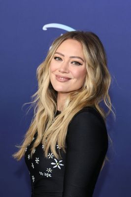 Hilary all'evento Disney
