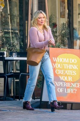 Hilary Duff in pausa pranzo a LA
