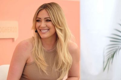 Hilary Duff panel Health
Parole chiave: veeda