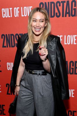 Hilary alla prima di "The Cult Of Love"
