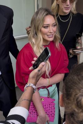 Hilary Duff - Milano Fashion Week
Parole chiave: milano italia moda fendi fashion