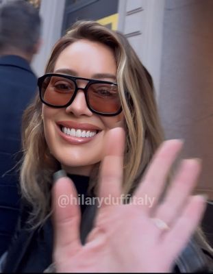 Hilary Duff - Milano Fashion Week
Parole chiave: milano italia moda fendi fashion