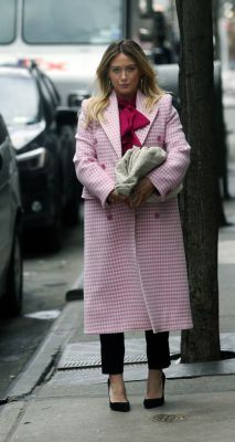 Hilary sul set di Younger
Parole chiave: younger