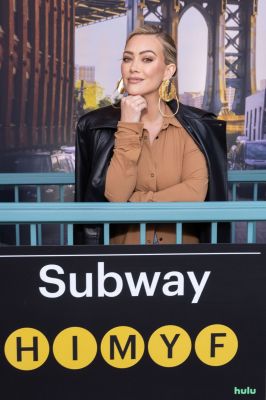 "How I Met Your Father" Fan Experience, Los Angeles

