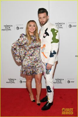 Premiere S6 Younger
Parole chiave: Red Carpet