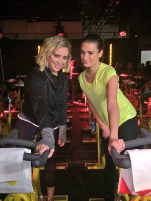 Hilary Duff con Lea Michele Soulcycle, NYC
Parole chiave: palestra