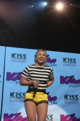 Kiss Concert 2015, Hilary Duff Live
Parole chiave: sparks