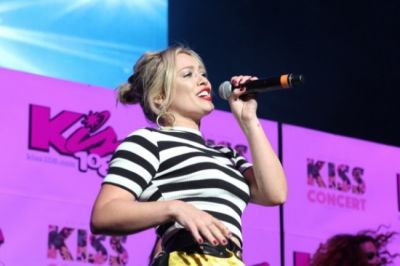Kiss Concert 2015, Hilary Duff Live
Parole chiave: sparks