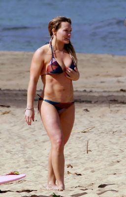 Hilary Duf alle Hawaii
Parole chiave: bikini