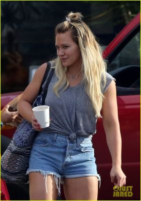 Hilary Duf alle Hawaii
Parole chiave: bikini