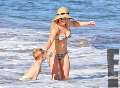 Hilary Duff in bikini alle Hawaii
Parole chiave: sexy