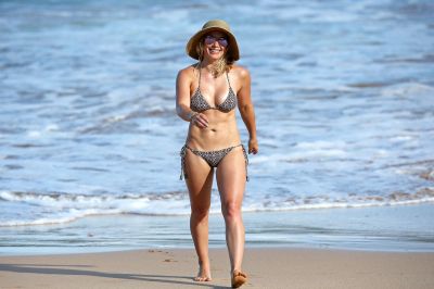 Hilary Duff sexy in bikini alle Hawaii
Parole chiave: bikini