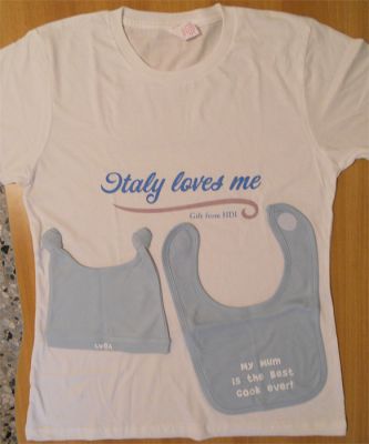 Regalo di Compleanno 2012 Hilary Duff Italy
Parole chiave: magliettta luca bavaglino cappellino italy loves