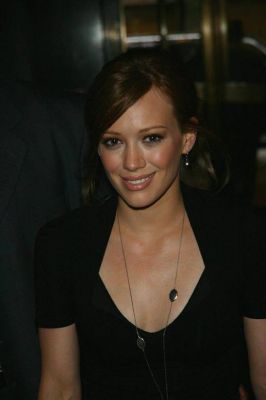 hilaryd-dot-org_arrivalconanobrien-27jun06-6.jpg