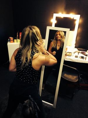 Hilary Duff a X Factor Australia (8/9/14)
Hilary Duff si esibisce con il suo singolo "All About You" a X Factor Australia
