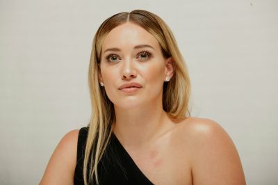 Younger, Press Conference
