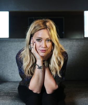Servizio fotografico di Toby Zerna (9/9/14)
Hilary Duff posa per il fotografo Toby Zerna all'Intercontinental Hotel di Sydney, Australia
