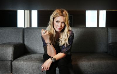 Servizio fotografico di Toby Zerna (9/9/14)
Hilary Duff posa per il fotografo Toby Zerna all'Intercontinental Hotel di Sydney, Australia
