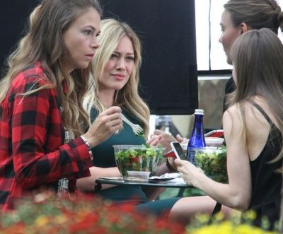 Hilary Duff in Younger

