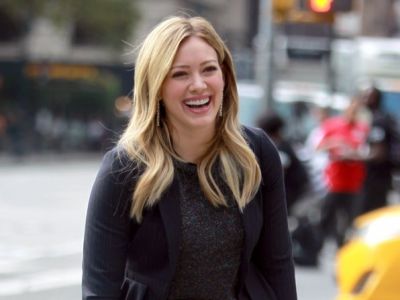 Hilary Duff in Younger
