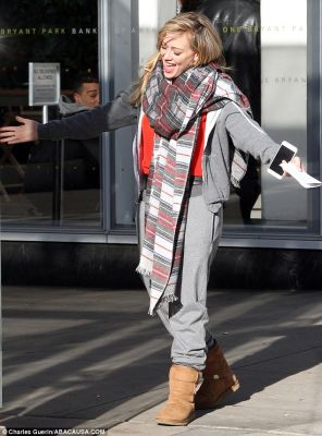 Hilary Duff sul set di Younger a New York
