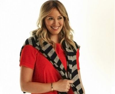 Hilary Duff in Younger
