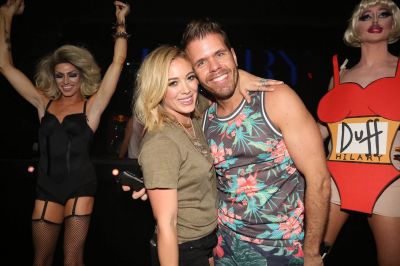 Presentazione di Chasing the Sun
Hilary Duff presenta il nuovo singolo "Chasing the Sun" al Marquee di New York
