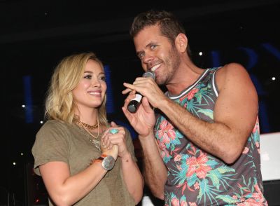 Presentazione di Chasing the Sun
Hilary Duff presenta il nuovo singolo "Chasing the Sun" al Marquee di New York
