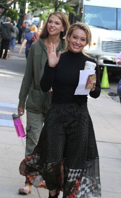 Hilary Duff sul set di Younger
