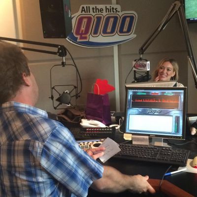 Intervista per Q100
Hilary Duff promuove il nuovo singolo "All About You" a Q100
