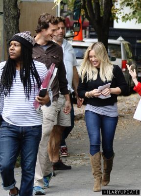 Hilary Duff sul set della seconda stagione di Younger
