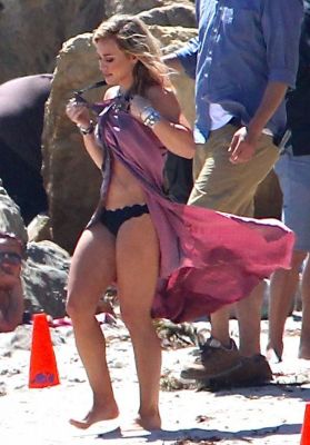 Video primo singolo 11 luglio 2014
Sul set del nuovo video musicale di Hilary Duff, girato a Malibu (11/7/2014)
