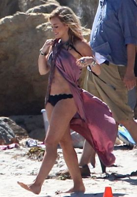 Video primo singolo 11 luglio 2014
Sul set del nuovo video musicale di Hilary Duff, girato a Malibu (11/7/2014)
