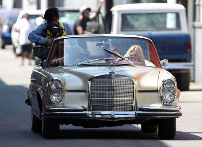 Sul set di All About You (4/9/2014)
Hilary Duff sul set del video musicale di "All About You"
