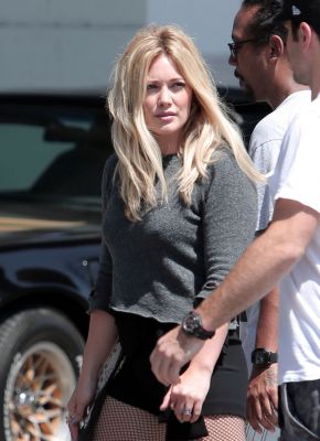 Sul set di All About You (4/9/2014)
Hilary Duff sul set del video musicale di "All About You"
