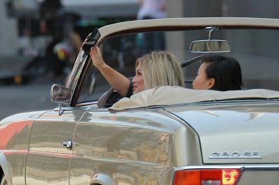 Sul set di All About You (4/9/2014)
Hilary Duff sul set del video musicale di "All About You"

