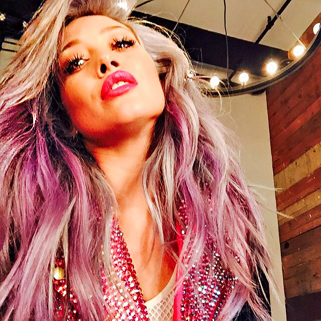 Anteprima Videoclip Sparks con Hilary Duff