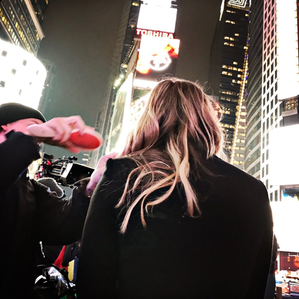 hilary duff set younger a times square Stagione 5